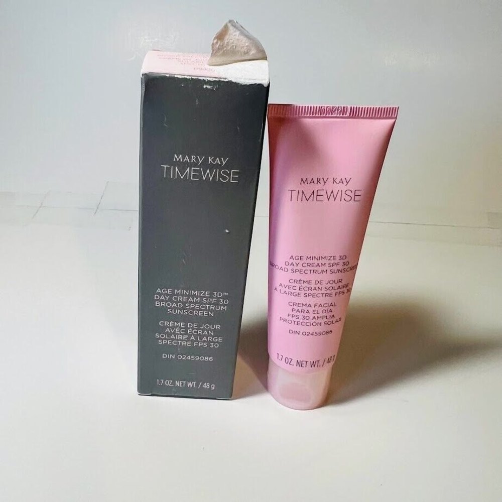 Mary Kay TimeWise Age Minimize 3D Day Cream 1.7oz SPF 30 Combination Oily